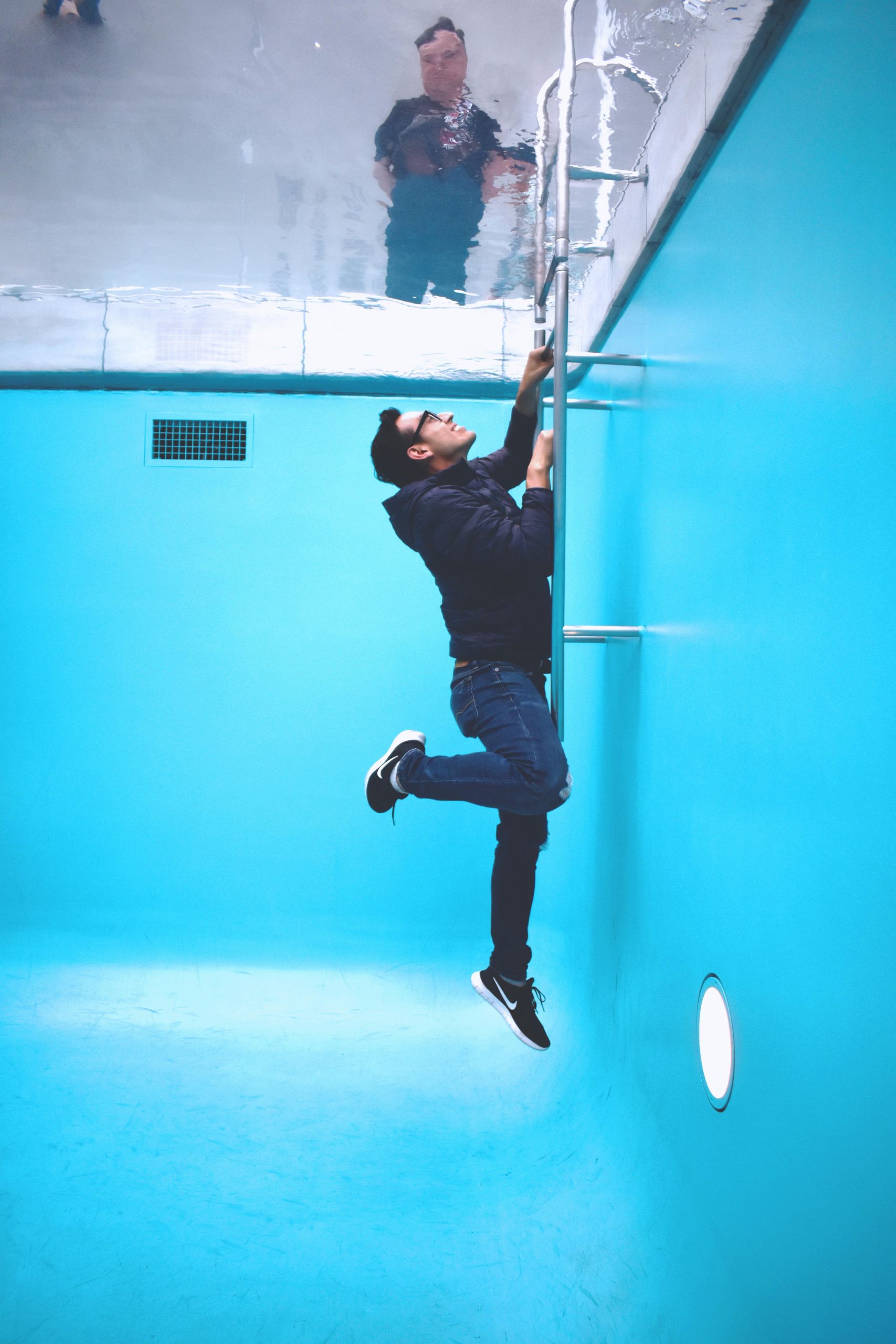 Modèle idéal d'escalier pour piscine hors sol