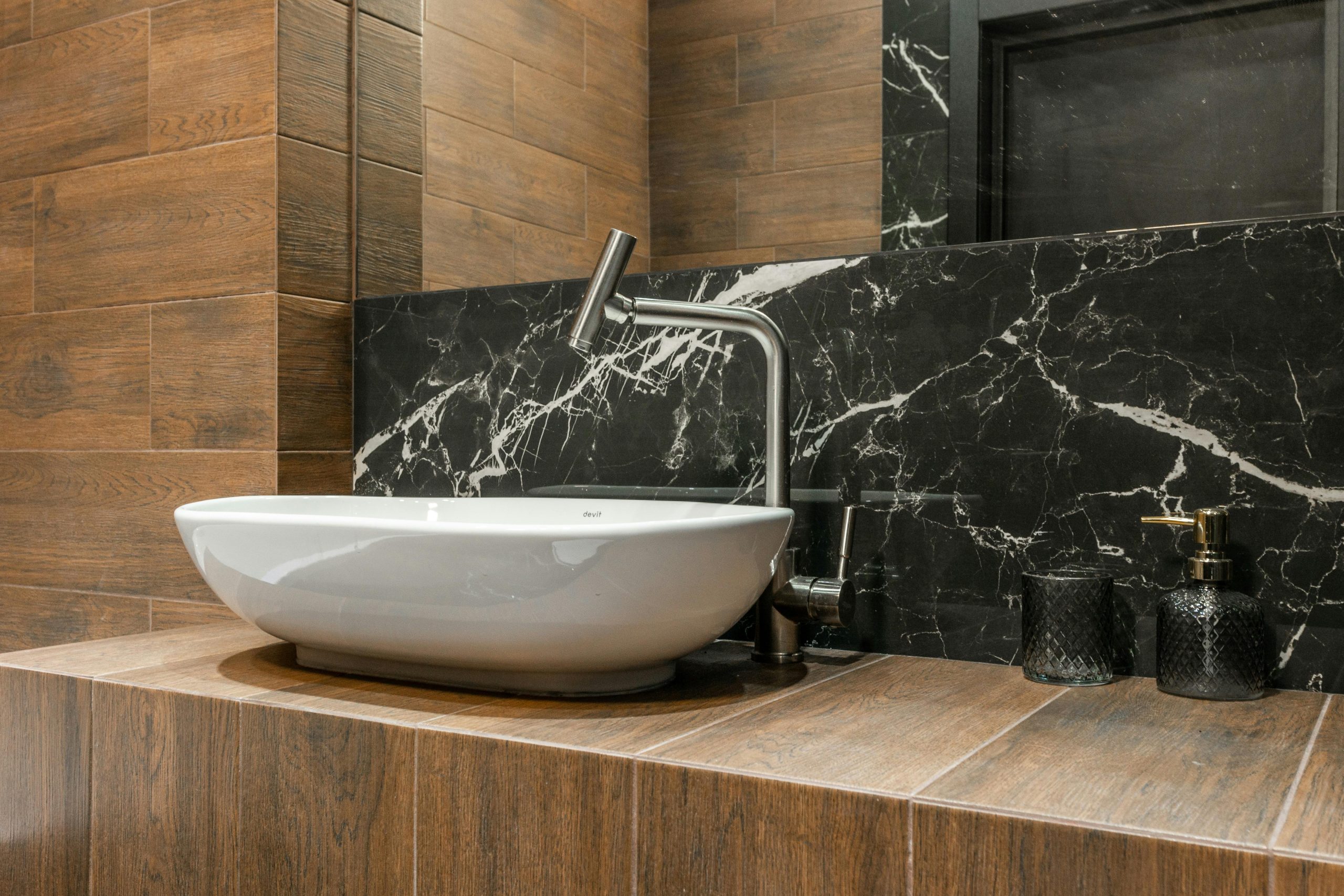 Quel prix choisir pour sa crédence de salle de bain