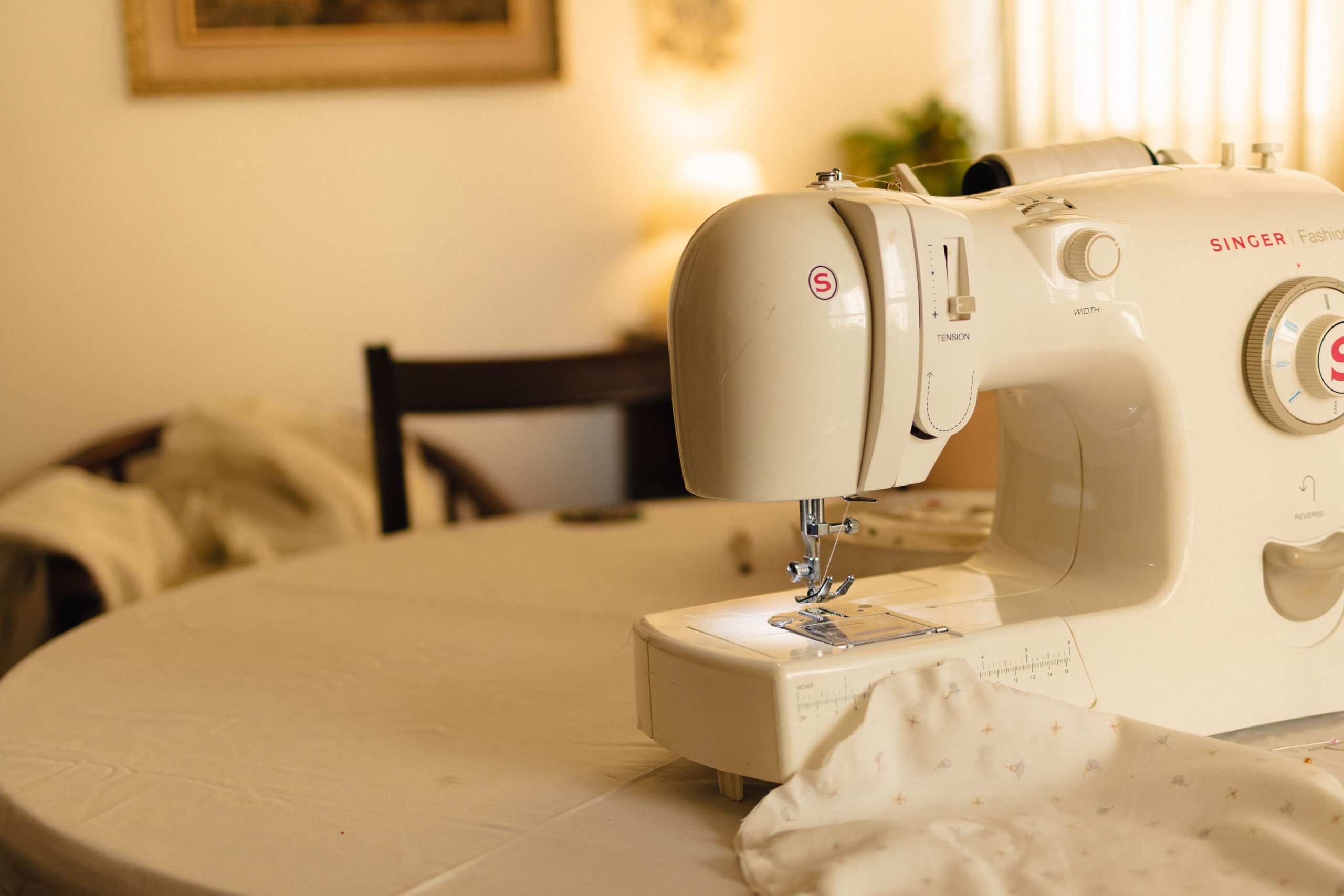 Étapes de couture d'une housse de coussin avec fermeture éclair